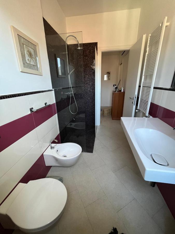 לה ספציה Casa Vacanza Le Mura מראה חיצוני תמונה